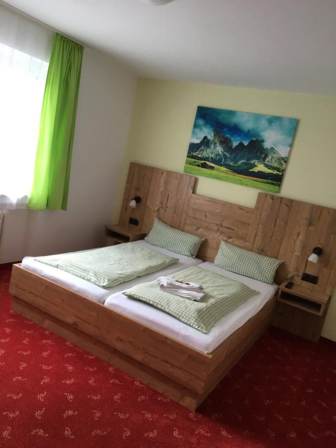 Hotel Pension Schwansee 施万高 外观 照片