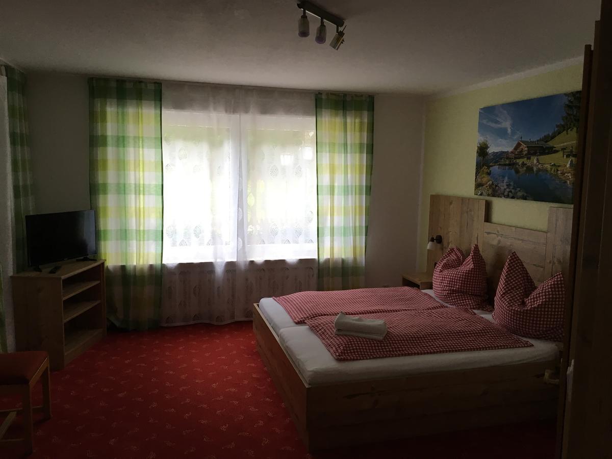 Hotel Pension Schwansee 施万高 外观 照片