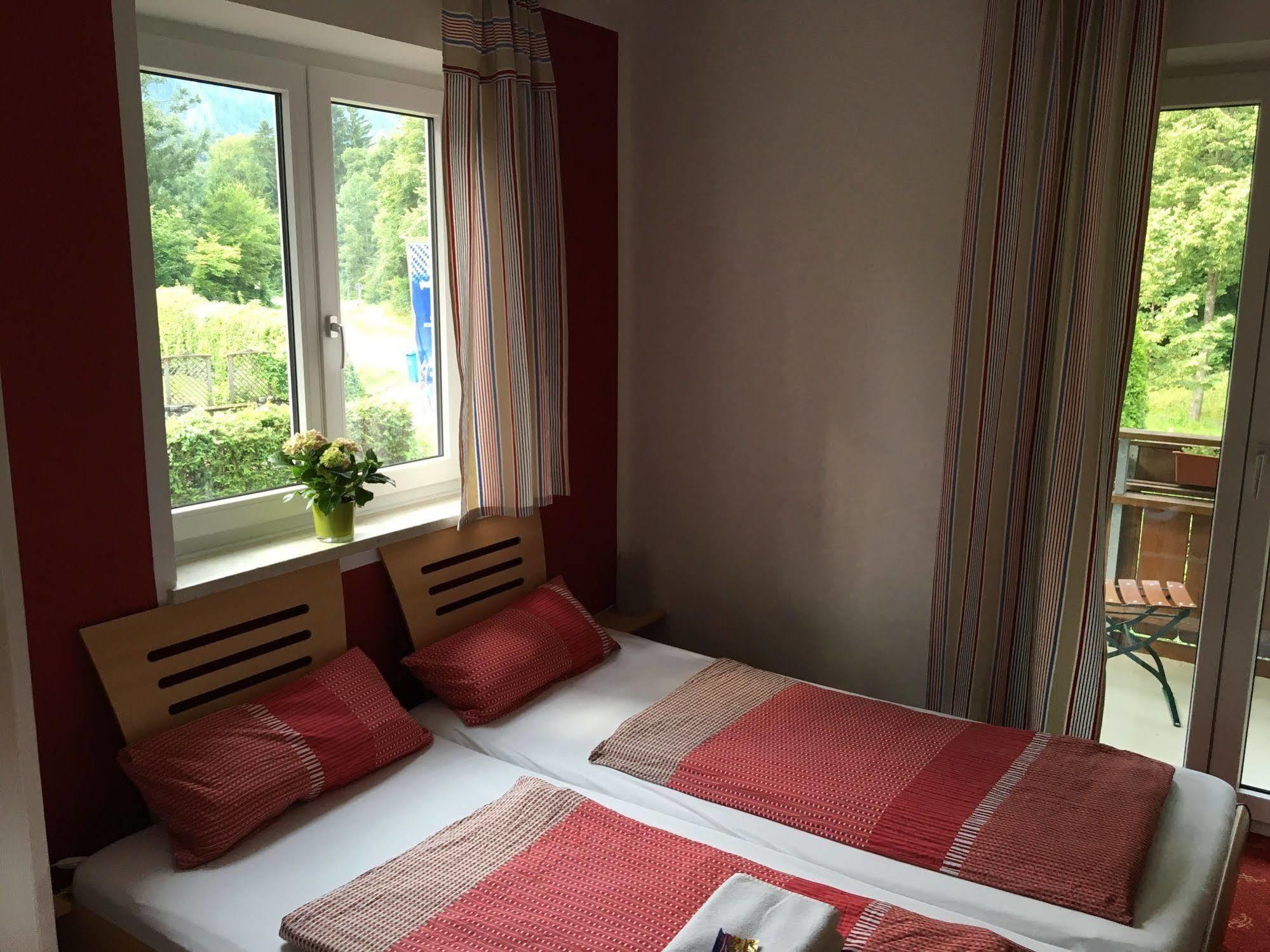 Hotel Pension Schwansee 施万高 外观 照片